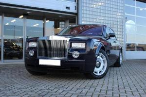 Аренда Rolls Royce Phantom чёрного и белого цвета для любых мероприятий.