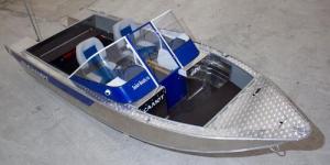 Продаем лодку (катер) Салют-480М Classic
