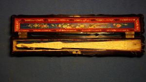 Старинный складной японский веер оги в декоративном футляре. Япония, кон. XVIII - нач. XIX века.