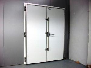 Теплоизоляционные двери для холодильных и морозильных камер.