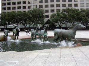 Скульптурная композиция"Табун лошадей"