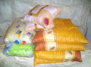 Матрац, подушка и одеяло и постельное белье  комплекты
