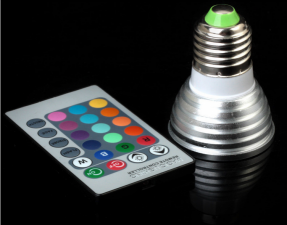 Светодиодная многоцветная led лампа 3w rgb с пультом управления