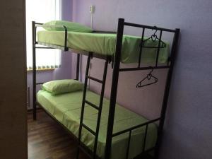 Кровати двухъярусные, односпальные на металлокаркасе для хостелов, гостиниц, баз отдыха
