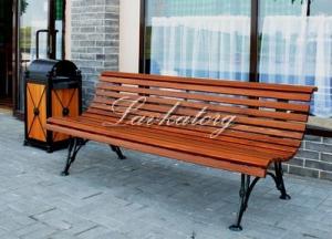 Скамейки уличные с сиденьем из лиственницы на стальных опорах с элементами ковки СК16л-2
