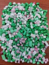 Продам вторичные гранулы ПВД зеленого цвета (115)