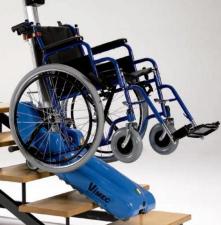Лестничный подъемник для инвалидных колясок