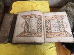 Продаю старый рукописный Коран