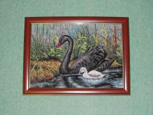 Картина "Черный Лебедь". Вышивка