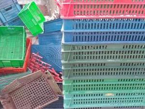 Куплю отходы пластика : Ящики ПНД . Ведра пищевые . Пластиковые поддоны.