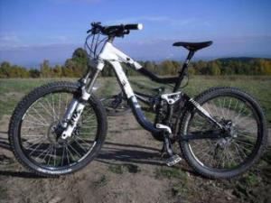 Двухподвесный велосипед Giant Reign X1