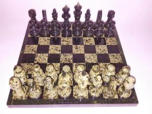 Шахматы из натурального камня. Каменные фигурки.Выбрать и сделать дорогой подарок шахматисту.