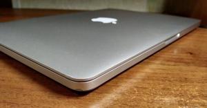 MacBook Pro 13 Retina A1425 (2013).
