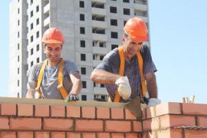 Рабочие на строительные объекты