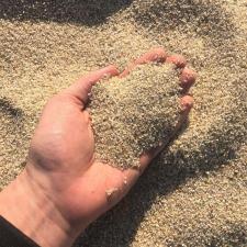 Кварцевый песок все фракции с доставкой до места