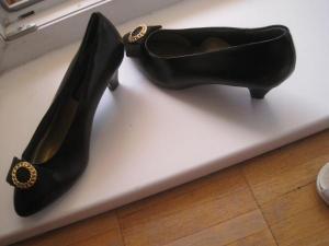 Новые женские черные туфли Каблук 4 см *