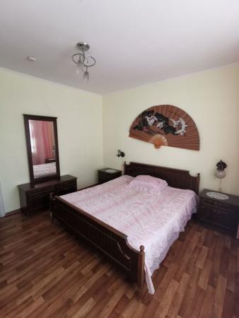 Квартира в аренду в Омутнинске, улица 30-летия Победы, 32 фото №0