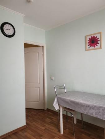 Квартира в аренду в Омутнинске, улица 30-летия Победы, 32 фото №2