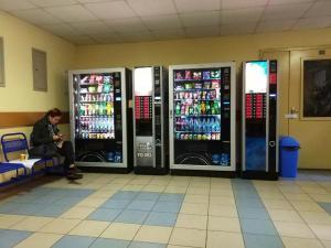 Места для кофе автоматов и другой вендинг метро Электрозаводская