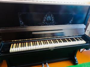 Продам акустическое пианино во Владивостоке