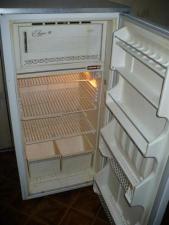 Вывоз б/у холодильников на запчасти.