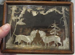 Рождественская шкатулка с серебряными пластинами, Германия, 1916 год дерево обтянутое кожей, серебряные пластины ( собаки,утки и прочее)