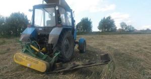 Покос травы трактором МТЗ 82