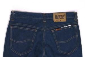 Продам джинсы женские 44-46 RIFLE Италия по талии 71см, по боковому шву 102см,по верху брючины 50см
