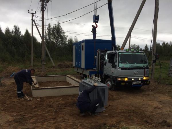 Услуги манипулятора. Аренда манипулятора стрела 3 тонн услуги в Москве ...