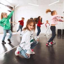 Танцы для детей в Новороссийске. Группы от 3 - 17 лет