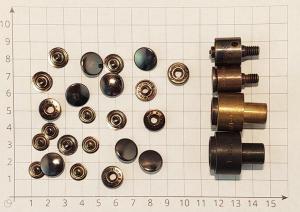 Кнопка Альфа 14мм чёрный никель и матрицы для установки