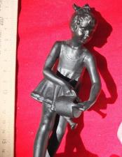 Чугунная статуэтка Девочка с лейкой, Касли, 1961 год