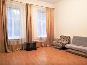 Сдам уютную трёхкомнатную квартиру по адресу Азов, улица Толстого, 102