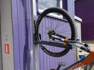 Кронштейны складные для велосипедов на стену