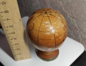 Глобус деревянный, старинный, СССР
