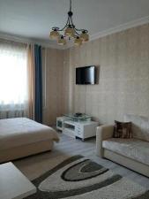Сдается однокомнатная квартира на любой срок по адресу:Ангарск, 93-й квартал, 32
