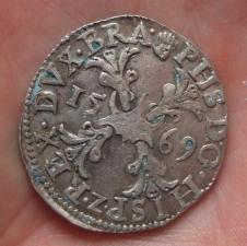 Серебряная монета полталера 1569 года, редкая
