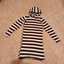 Продам :детский свитер с капюшоном