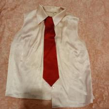 Продам:2 женские блузки
