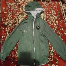 Продам: зеленую летнюю куртку