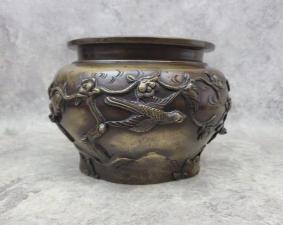 Бронзовая японская интерьерная ваза с птицами и рыбами, старинная, коллекционная