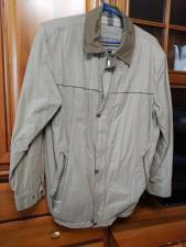 Легкая куртка весна - лето - осень цвет хаки L длина 85 см сверху вниз от плеча * Ширина пог 60 см без дефектов отличное состояние