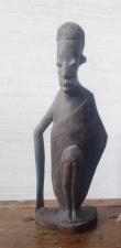 Деревянная статуэтка Воин племени, старая, коллекционная