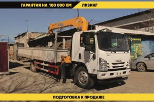 Бортовой автомобиль на шасси Isuzu Elf с КМУ XCMG 5 т