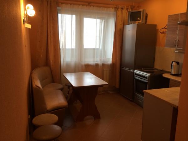 Квартира в аренду в Холмогоре, Красноармейская улица, 15 фото №1