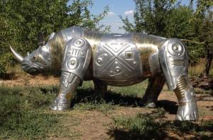 Скульптура креативная"Носорог"